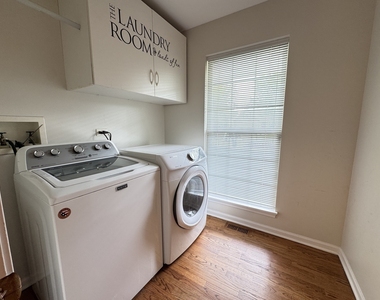2919 Portsmith Court - Photo Thumbnail 9