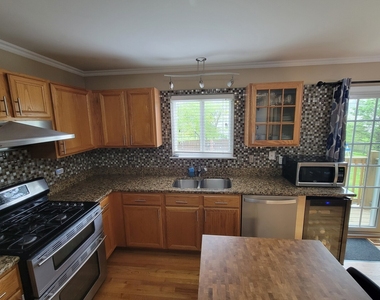 7722 Milan Way - Photo Thumbnail 7