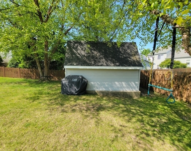 7722 Milan Way - Photo Thumbnail 43