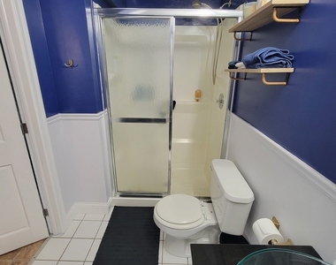 7722 Milan Way - Photo Thumbnail 32