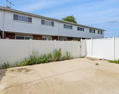 8058 W Lyons Street - Photo Thumbnail 7