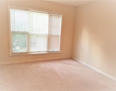 3645 Postwaite Circle - Photo Thumbnail 14