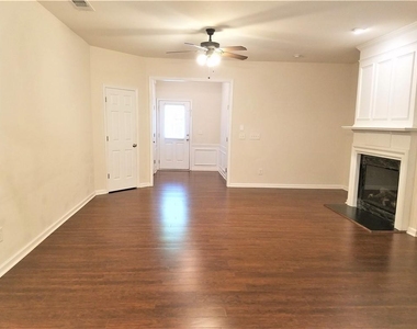 3645 Postwaite Circle - Photo Thumbnail 3