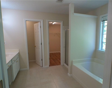 3674 Kentford Lane - Photo Thumbnail 9