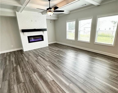 1772 Dover Creek Lane - Photo Thumbnail 2