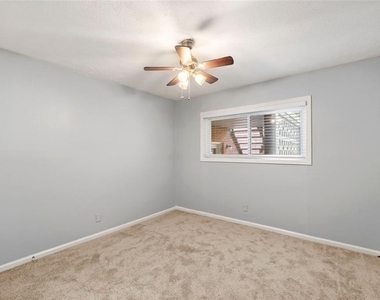 1822 N Rock Springs Rd Ne - Photo Thumbnail 15