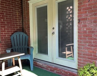 1822 N Rock Springs Rd Ne - Photo Thumbnail 19