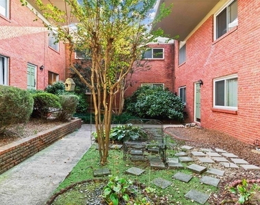 1822 N Rock Springs Rd Ne - Photo Thumbnail 18