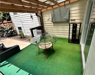 2134 Atkinson Lane - Photo Thumbnail 23