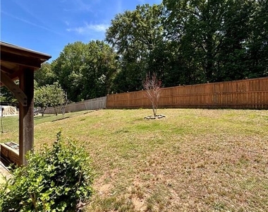 2134 Atkinson Lane - Photo Thumbnail 18