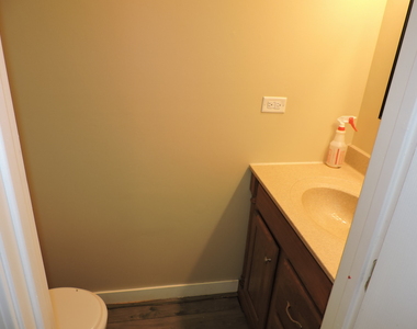 1334 Gloucester Circle - Photo Thumbnail 8