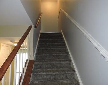 1334 Gloucester Circle - Photo Thumbnail 10