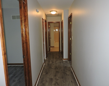 1334 Gloucester Circle - Photo Thumbnail 12