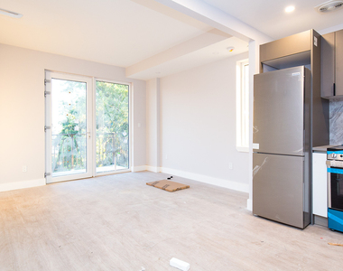 290 Linden Blvd 11226 - Photo Thumbnail 3