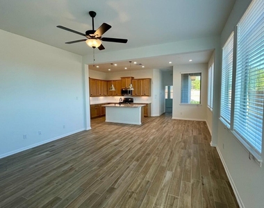 639 Silver Pear Court - Photo Thumbnail 4
