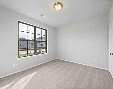 14520 Jelly Pines Drive - Photo Thumbnail 9