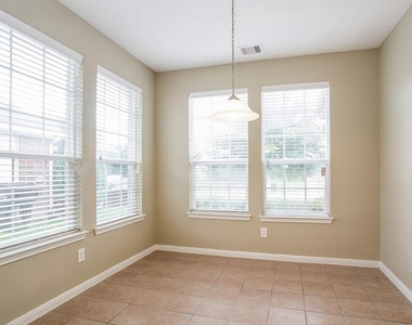 1010 Doubletree Glen Drive - Photo Thumbnail 6