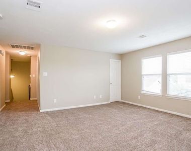 1010 Doubletree Glen Drive - Photo Thumbnail 7