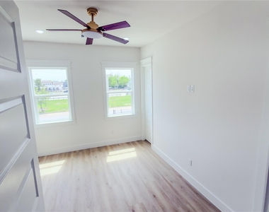 819 North Loop - Photo Thumbnail 24