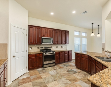 3505 Firenze Drive - Photo Thumbnail 5