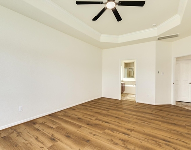 3505 Firenze Drive - Photo Thumbnail 8