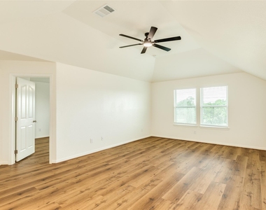 3505 Firenze Drive - Photo Thumbnail 14