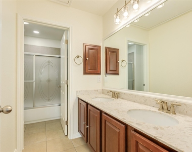 3505 Firenze Drive - Photo Thumbnail 17