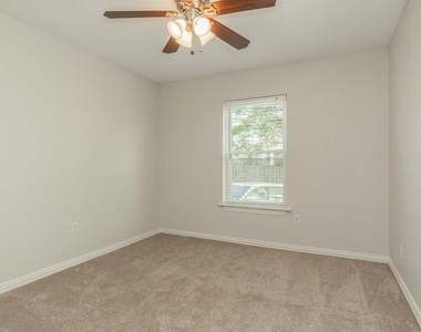 600 19th Street - Photo Thumbnail 21