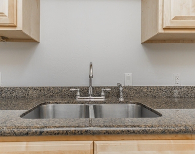 600 19th Street - Photo Thumbnail 12