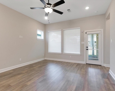 15607 Rising Wren Court - Photo Thumbnail 16