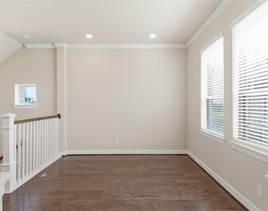 12006 Ridgewood Hill Drive - Photo Thumbnail 20