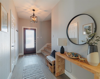 1319 Ambergate Drive - Photo Thumbnail 5