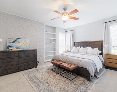 1319 Ambergate Drive - Photo Thumbnail 7