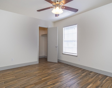 600 19th Street - Photo Thumbnail 12