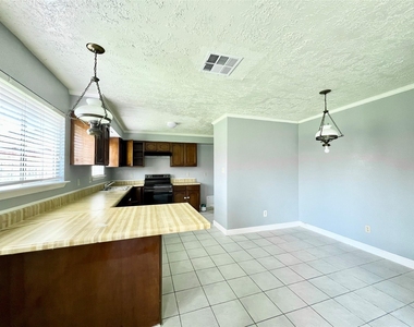 1338 Holbech Lane - Photo Thumbnail 3