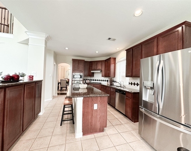 6118 Coastal Grove Ln - Photo Thumbnail 12