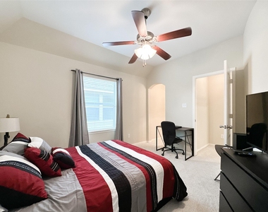 6118 Coastal Grove Ln - Photo Thumbnail 26