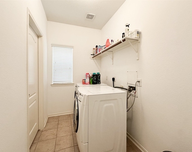 6118 Coastal Grove Ln - Photo Thumbnail 31