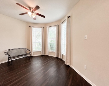 6118 Coastal Grove Ln - Photo Thumbnail 4