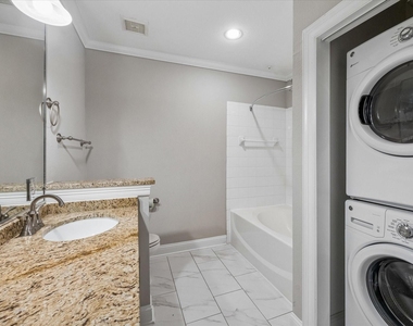 5353 Memorial Drive - Photo Thumbnail 7