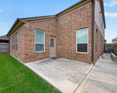 11343 Rossum Creek Drive - Photo Thumbnail 30
