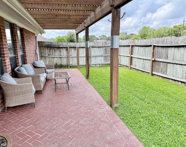 301 Friends Knoll Lane - Photo Thumbnail 16