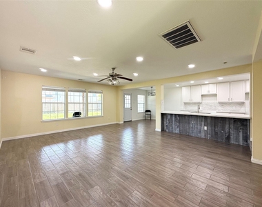 910 Staffordale Manor Lane - Photo Thumbnail 1
