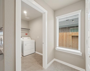 29422 Pikes Peak Drive - Photo Thumbnail 18