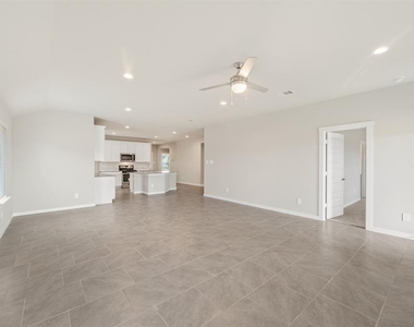 29422 Pikes Peak Drive - Photo Thumbnail 17