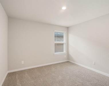 29422 Pikes Peak Drive - Photo Thumbnail 21