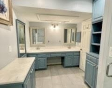 1311 Antoine Drive - Photo Thumbnail 6