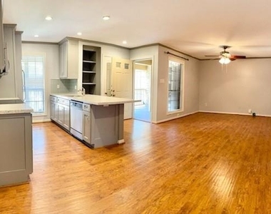1311 Antoine Drive - Photo Thumbnail 2