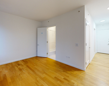 808 Columbus Ave - Photo Thumbnail 2