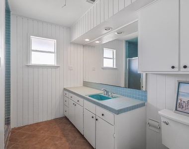 4907 Jolly Roger Road - Photo Thumbnail 13